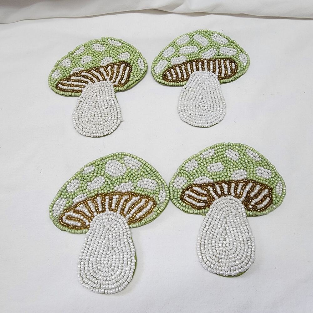 Green and white Beaded mushroom coaster set of 4 shlf